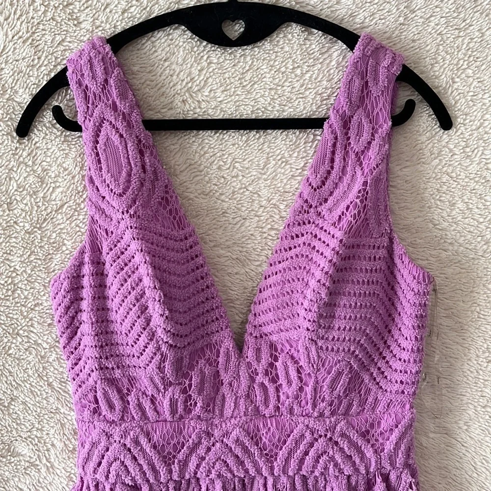 𝅺nwt Purple lace Dress